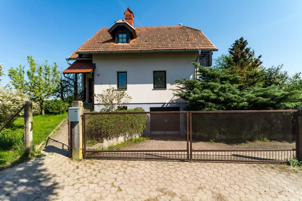 D&J House Villa Ormoz Exteriör bild